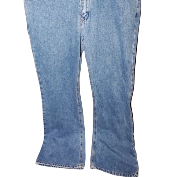 (6) Tommy Hilfiger Eagle Back Pocket Low Rider Flare Jeans - Picture 12 of 12